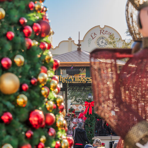 Spanish springs Christmas tree overlooking gazebo and La Reina building