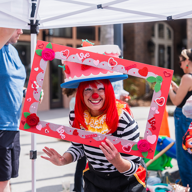 Clown-brownwood-strawberry-festival-4